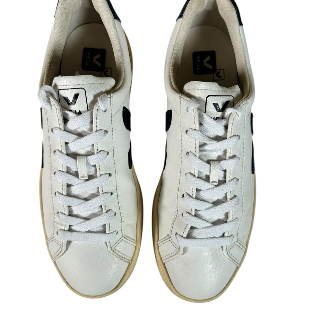 Veja Women's Urca CWL Casual Sneakers White/Navy - Picture 10 of 13